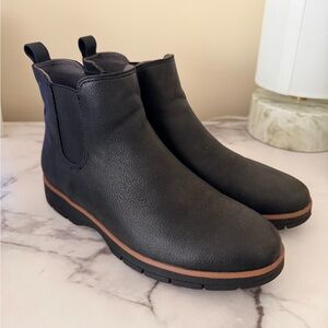 Dr. Scholl's Women’s Black Chelsea Ankle Booties with Brown Trim